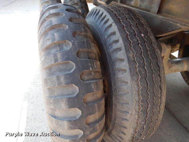 image for item FR9590 1975 KFMS  flatbed trailer