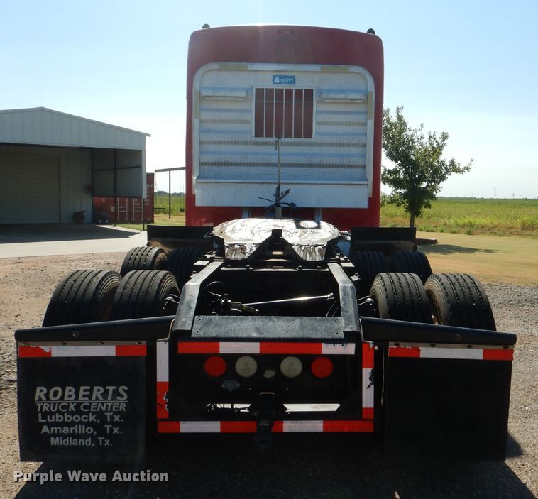 image for item HC9202 2004 Kenworth W900  semi truck