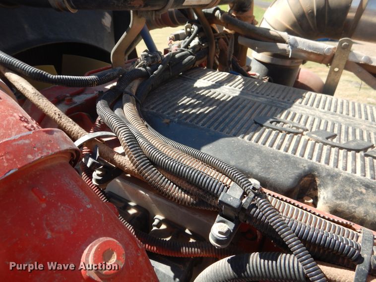 image for item HC9202 2004 Kenworth W900  semi truck