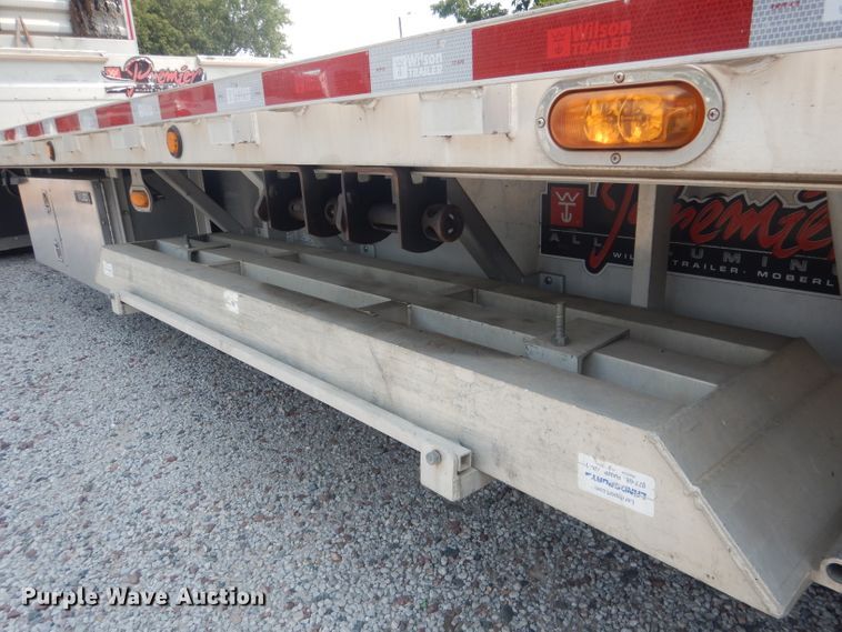 image for item HU9279 2013 Wilson AD 1080  drop deck trailer