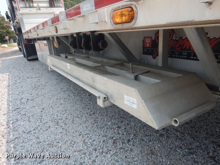image for item HU9279 2013 Wilson AD 1080  drop deck trailer