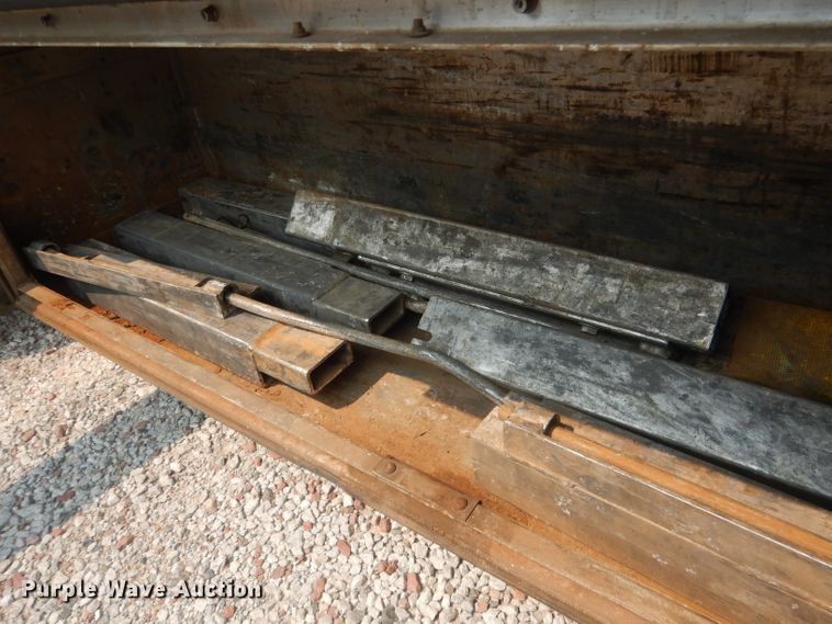 image for item HU9279 2013 Wilson AD 1080  drop deck trailer