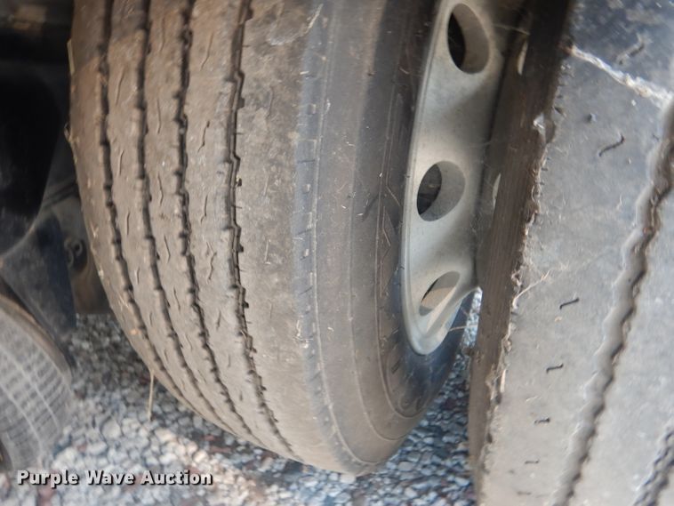 image for item HU9279 2013 Wilson AD 1080  drop deck trailer