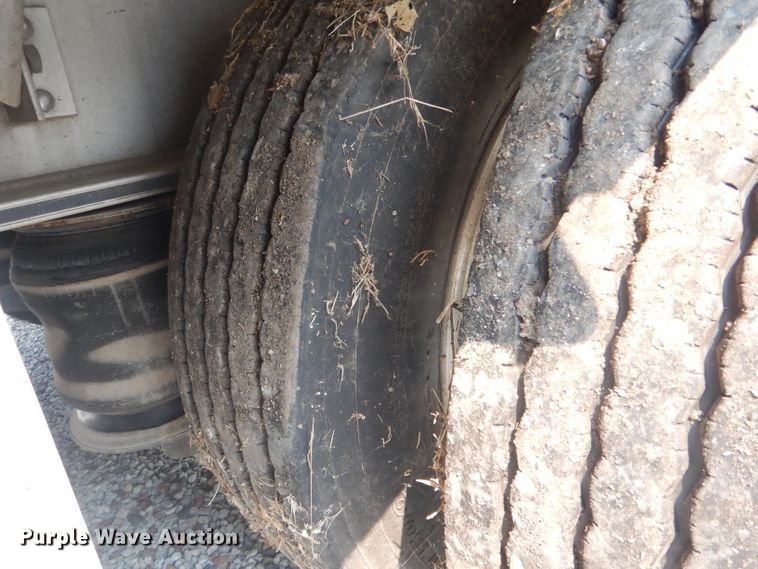 image for item HU9279 2013 Wilson AD 1080  drop deck trailer