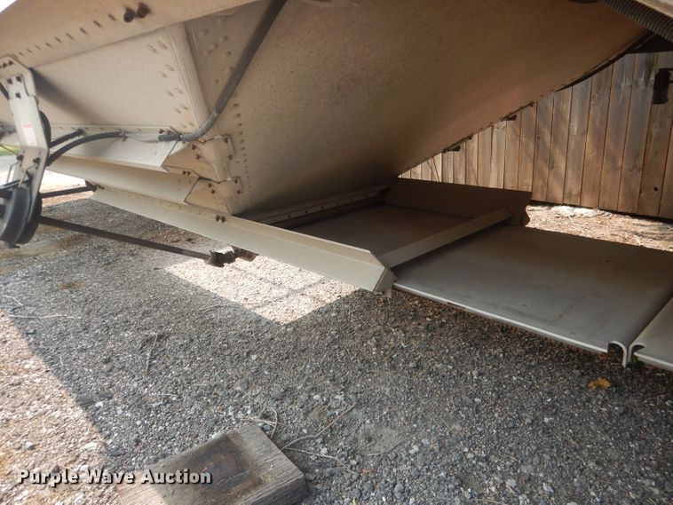 image for item HU9280 2014 Timpte 4328  grain trailer