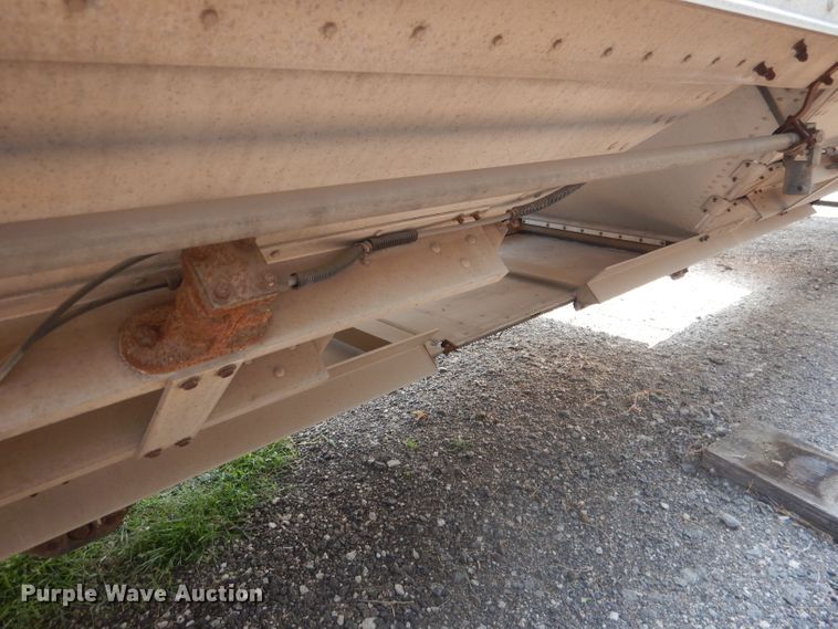 image for item HU9280 2014 Timpte 4328  grain trailer
