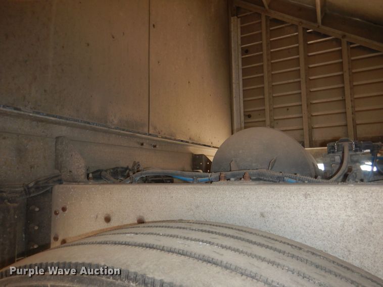 image for item HU9280 2014 Timpte 4328  grain trailer