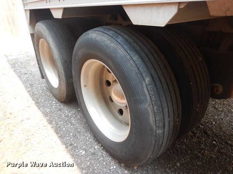 image for item HU9280 2014 Timpte 4328  grain trailer