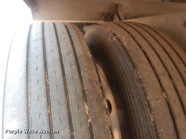 image for item HU9280 2014 Timpte 4328  grain trailer