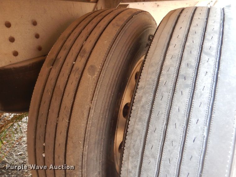 image for item HU9280 2014 Timpte 4328  grain trailer