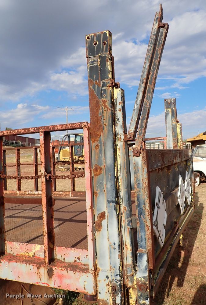 image for item IN9662 Flatbed