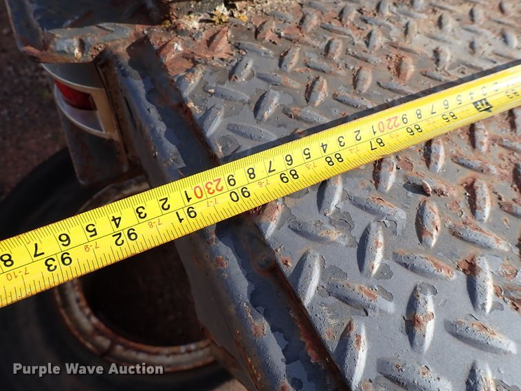 image for item IN9666 Maxon  flatbed