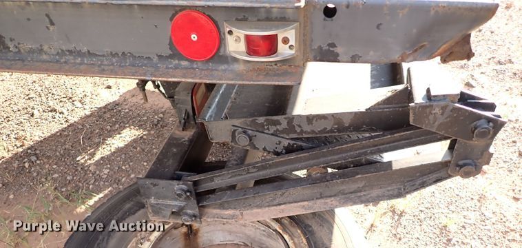 image for item IN9666 Maxon  flatbed