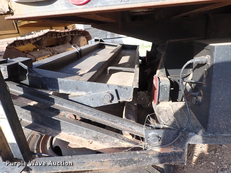 image for item IN9666 Maxon  flatbed