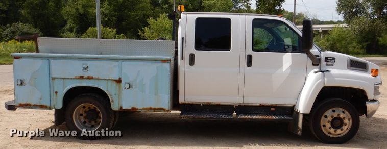 image for item IN9980 2006 Chevrolet C4500  utility / service truck