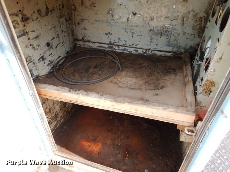 image for item IN9980 2006 Chevrolet C4500  utility / service truck