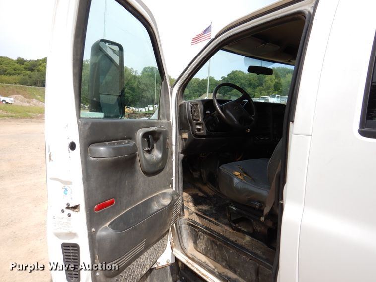 image for item IN9980 2006 Chevrolet C4500  utility / service truck