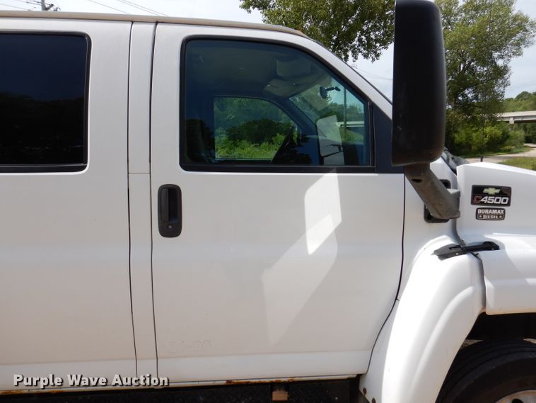 image for item IN9980 2006 Chevrolet C4500  utility / service truck