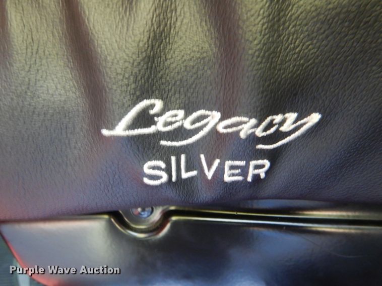 image for item IR9104 1987 Peterbilt 359  semi truck