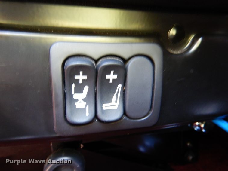 image for item IR9104 1987 Peterbilt 359  semi truck