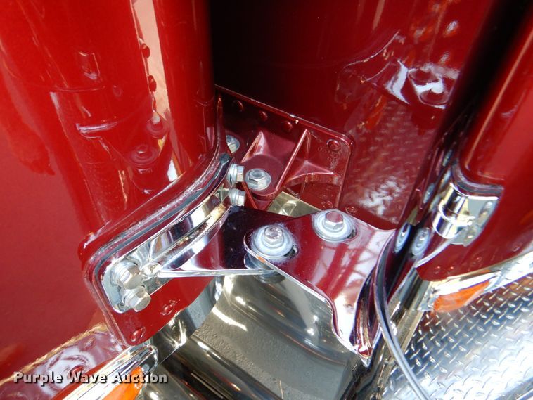 image for item IR9104 1987 Peterbilt 359  semi truck