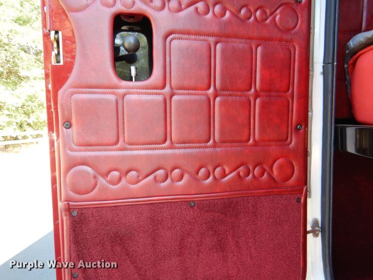 image for item IR9104 1987 Peterbilt 359  semi truck