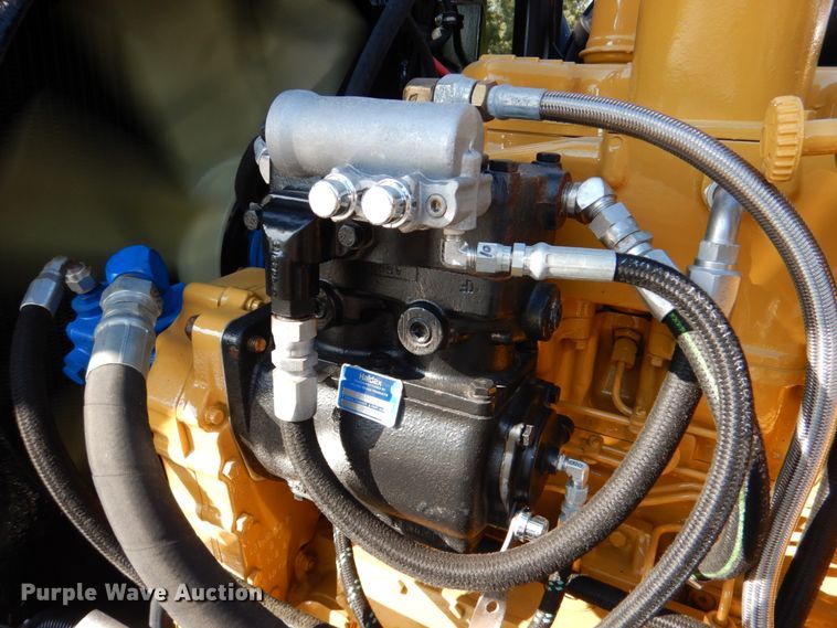 image for item IR9104 1987 Peterbilt 359  semi truck