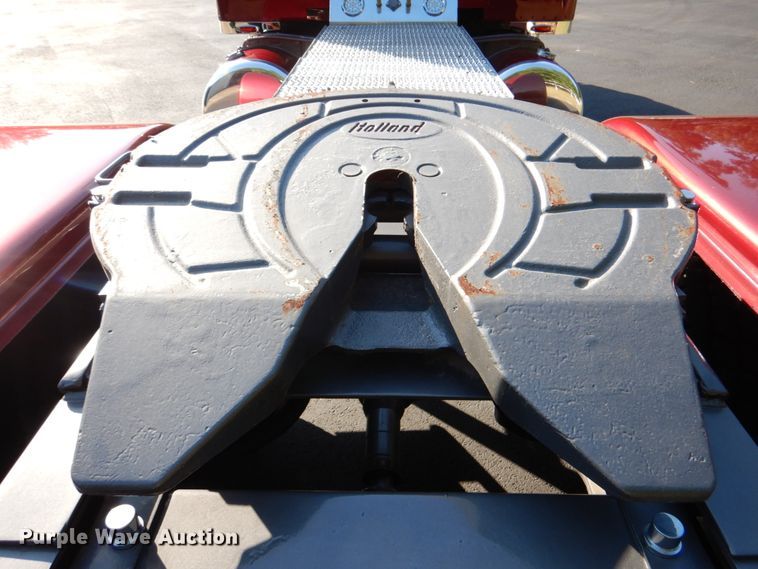 image for item IR9104 1987 Peterbilt 359  semi truck