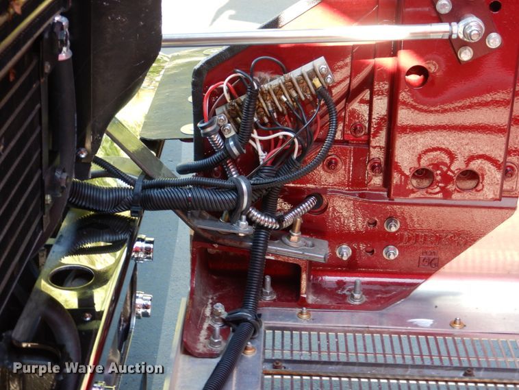 image for item IR9104 1987 Peterbilt 359  semi truck