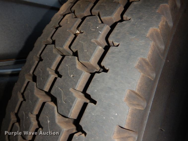 image for item IR9104 1987 Peterbilt 359  semi truck