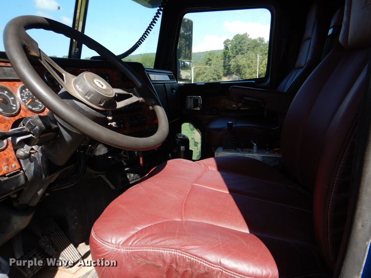 image for item IR9142 2012 Western Star 4900EX  semi truck