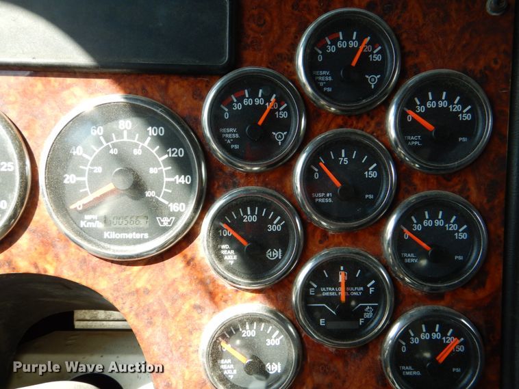 image for item IR9142 2012 Western Star 4900EX  semi truck