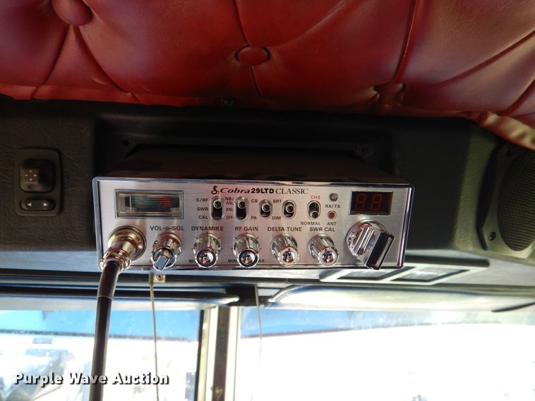 image for item IR9142 2012 Western Star 4900EX  semi truck