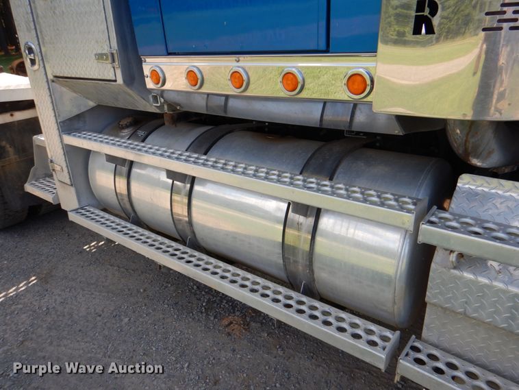 image for item IR9142 2012 Western Star 4900EX  semi truck