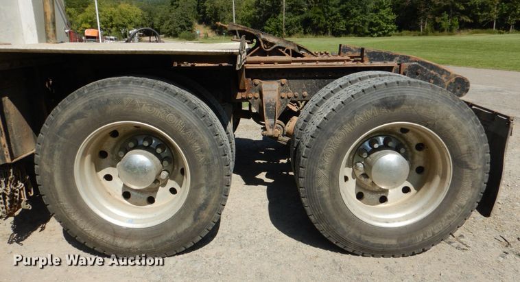 image for item IR9142 2012 Western Star 4900EX  semi truck