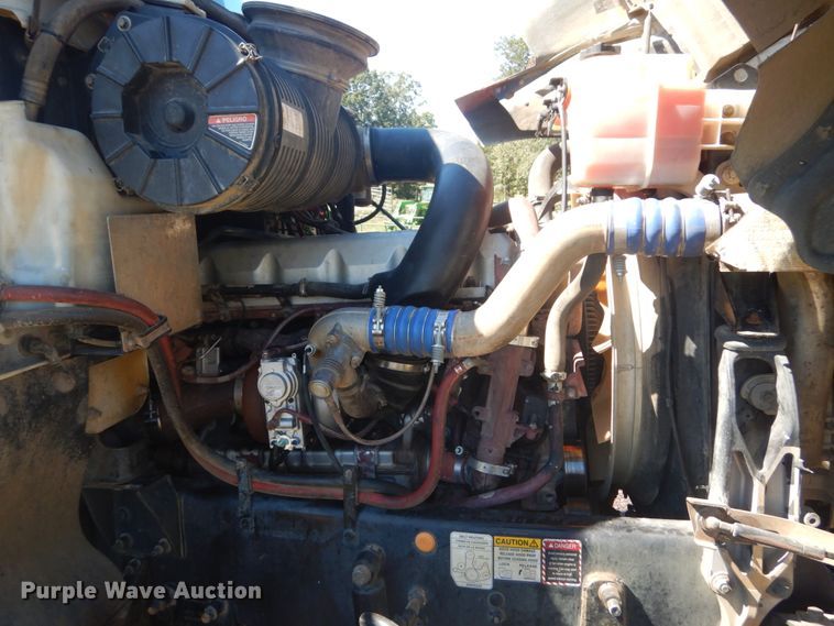 image for item JG9124 2012 Mack CHU600  semi truck