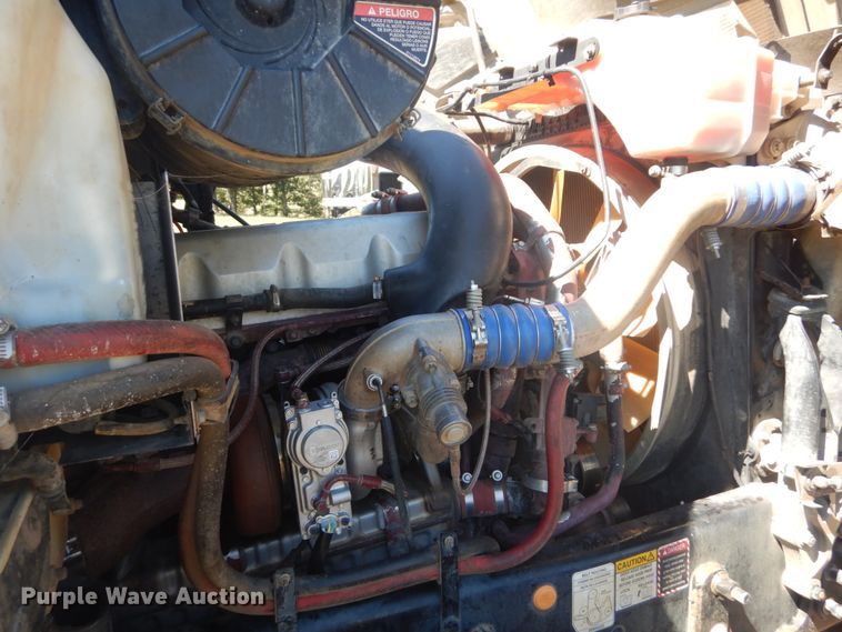 image for item JG9124 2012 Mack CHU600  semi truck