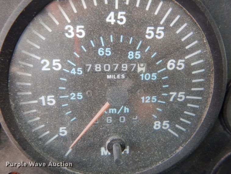 image for item JG9145 1999 Mack CH613  semi truck