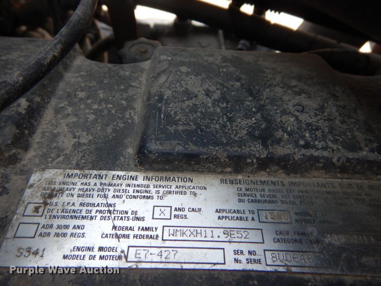 image for item JG9145 1999 Mack CH613  semi truck