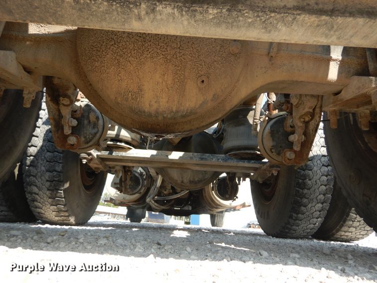 image for item JG9145 1999 Mack CH613  semi truck