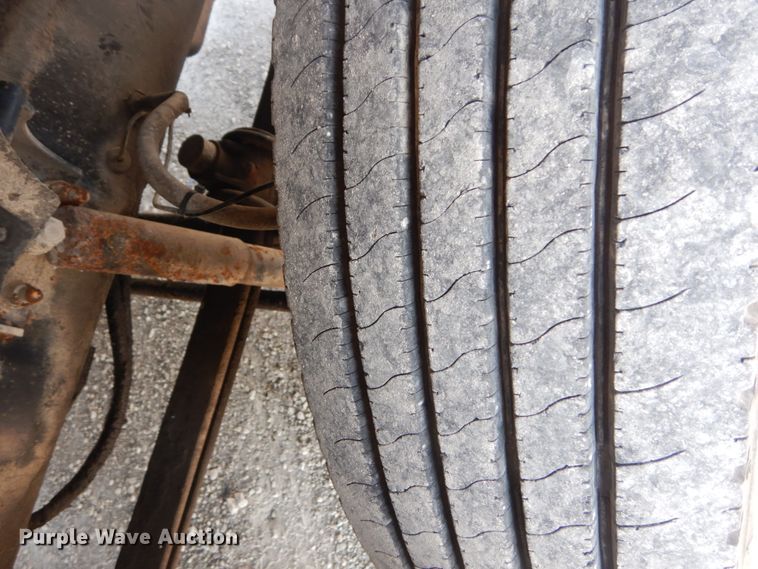 image for item JG9145 1999 Mack CH613  semi truck