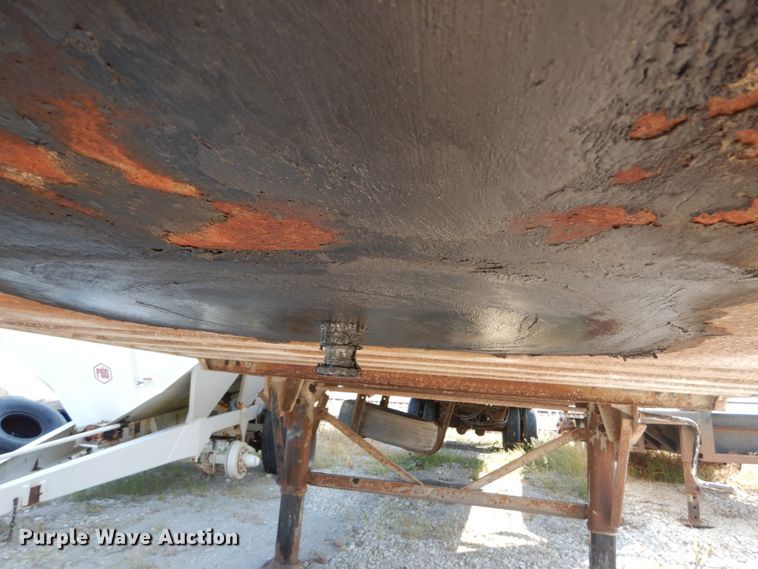 image for item JG9147 1999 Wabash  dry van trailer