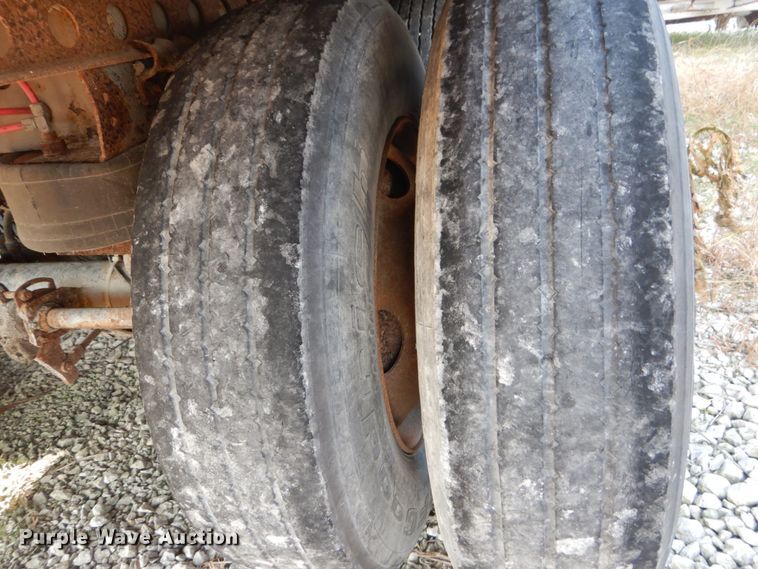 image for item JG9147 1999 Wabash  dry van trailer