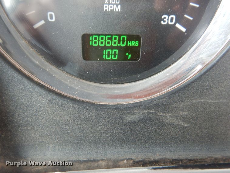 image for item JI9411 2007 Kenworth T800  semi truck