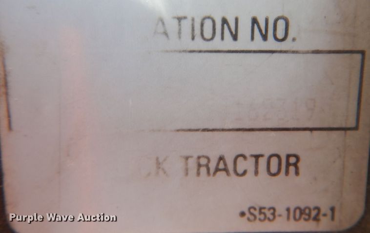 image for item JI9411 2007 Kenworth T800  semi truck