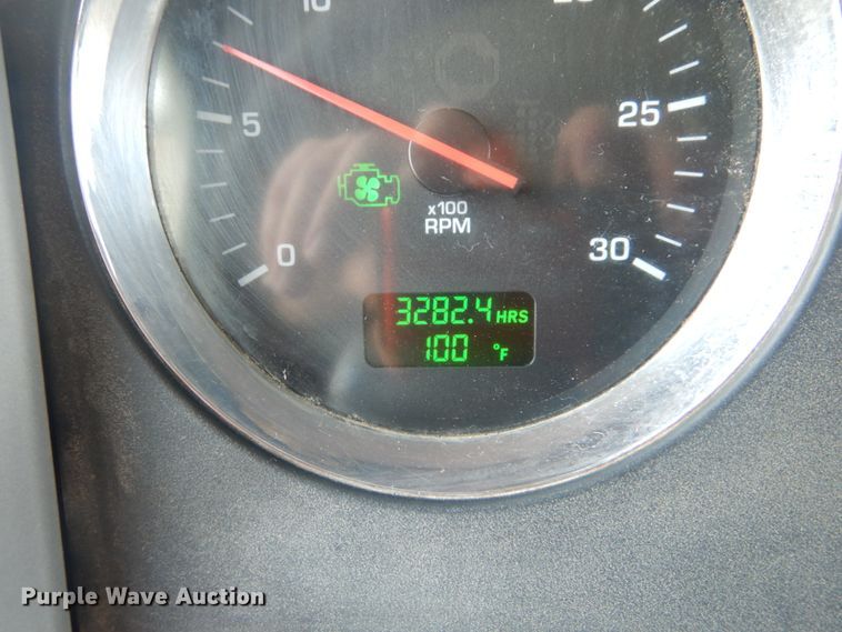 image for item JI9414 2008 Kenworth T800  semi truck