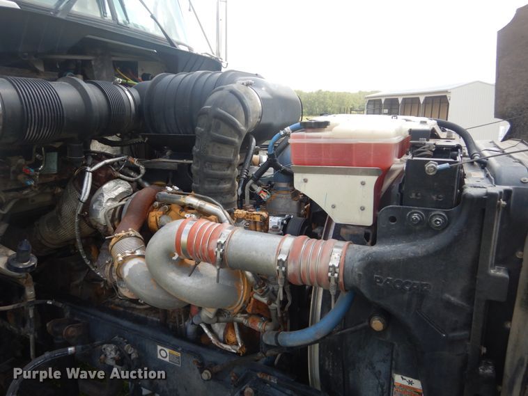 image for item JI9414 2008 Kenworth T800  semi truck