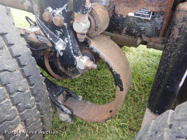 image for item JI9414 2008 Kenworth T800  semi truck