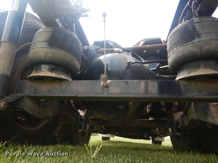 image for item JI9414 2008 Kenworth T800  semi truck