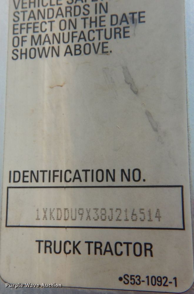 image for item JI9414 2008 Kenworth T800  semi truck